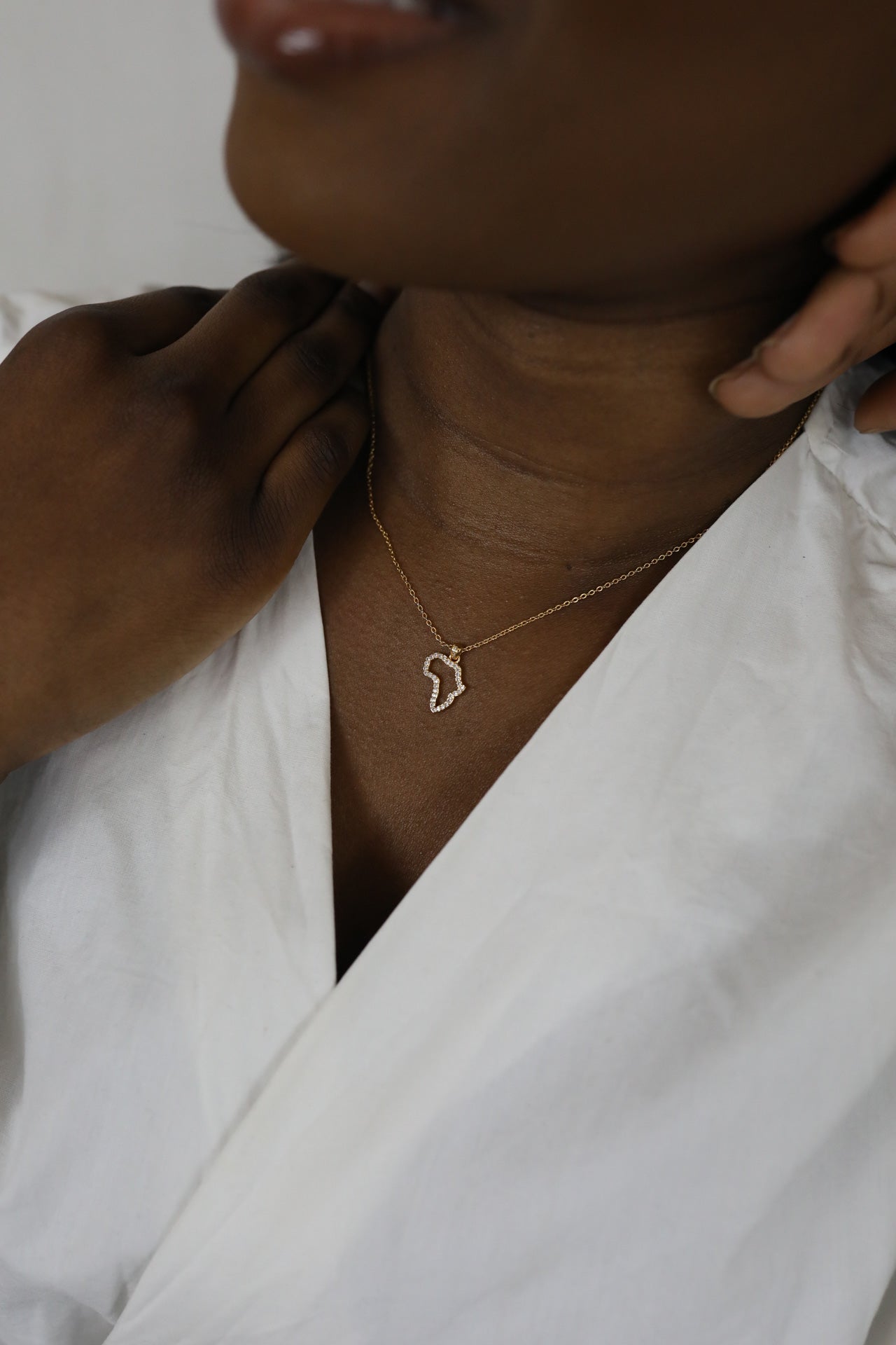 Africa Pavé Necklace (mini)